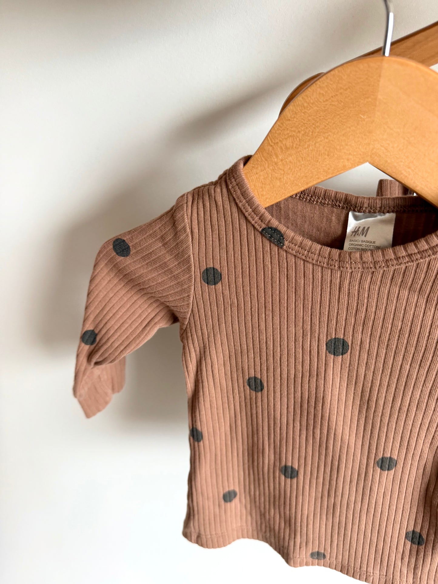 H&M Brown Dot Top + Pants Set / 2-4m