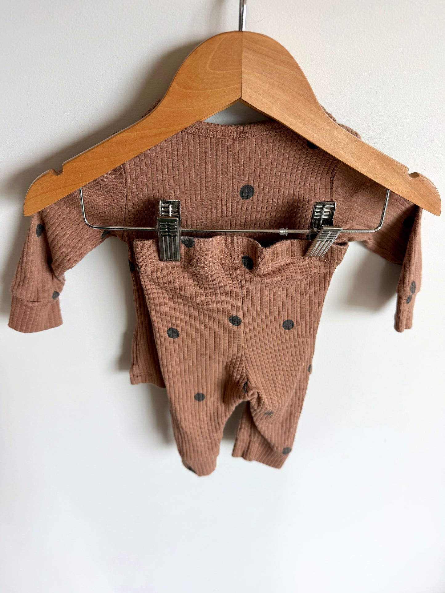 H&M Brown Dot Top + Pants Set / 2-4m
