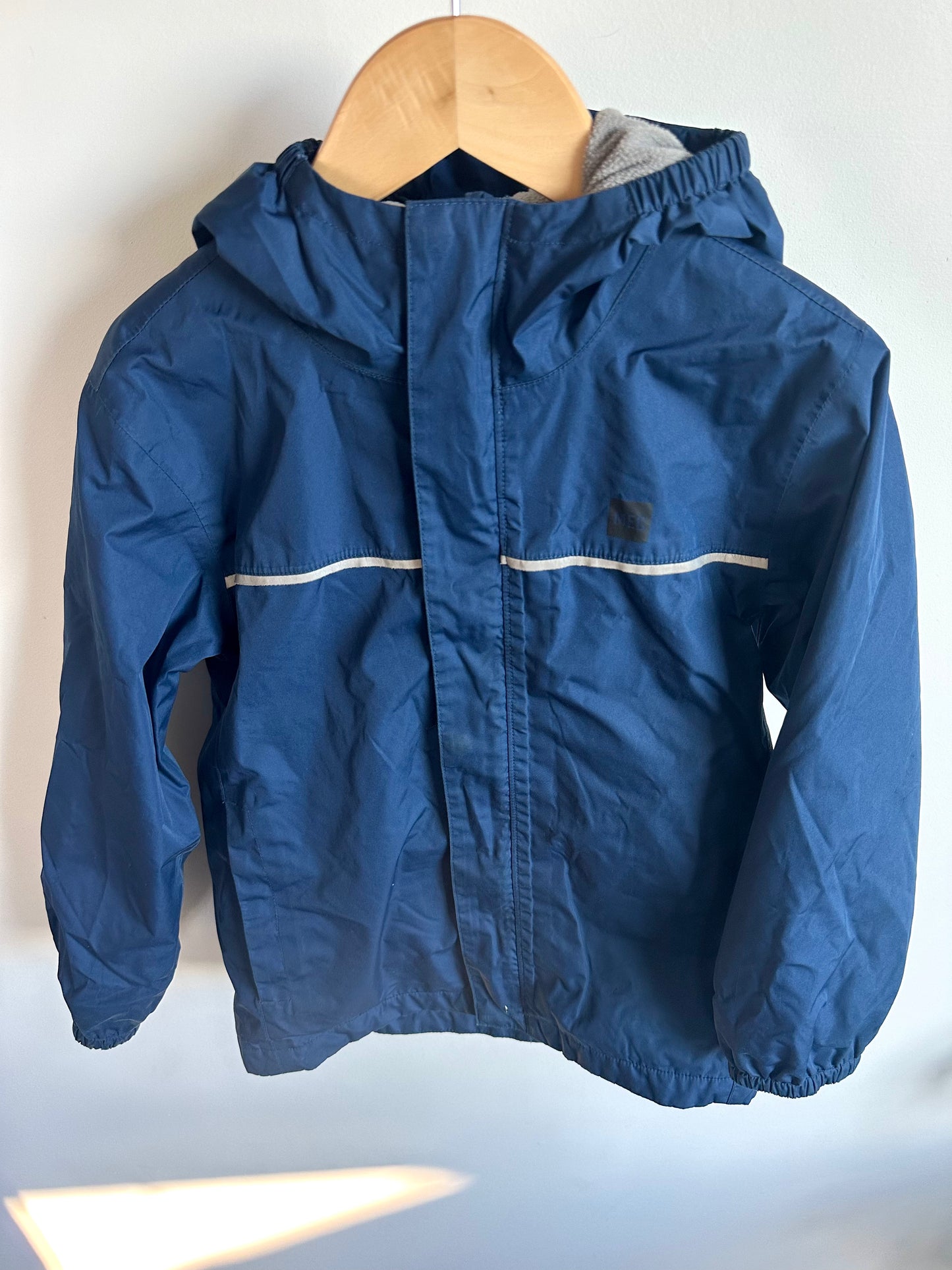 MEC Blue Rain Jacket (PLAY) / 6 years?