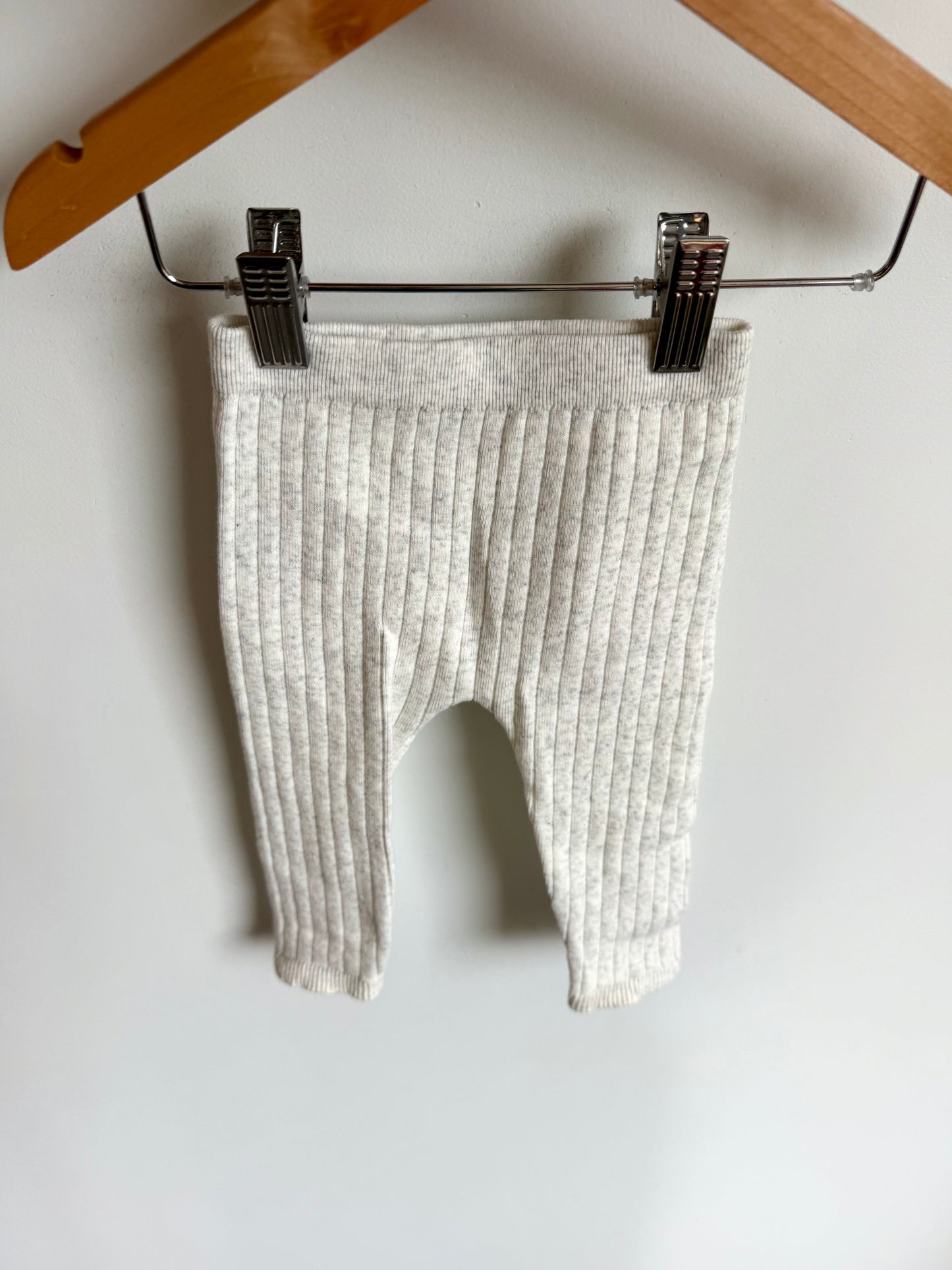 Speckled Cream Leggings / 3-6m