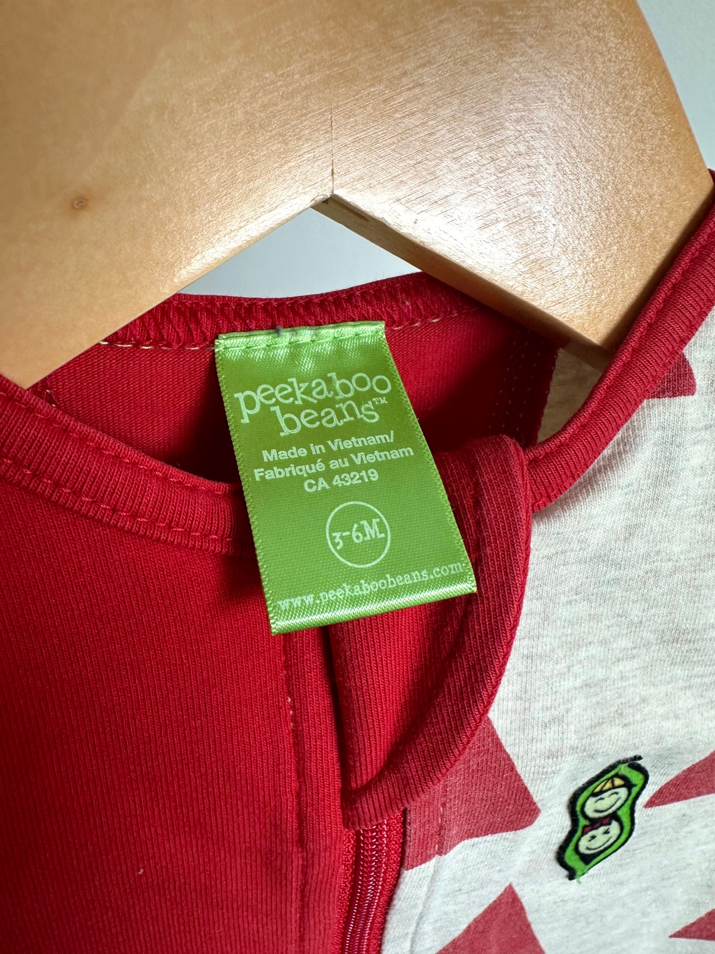 Peekaboo Beans Red Triangle Jumpsuit / 3-6m