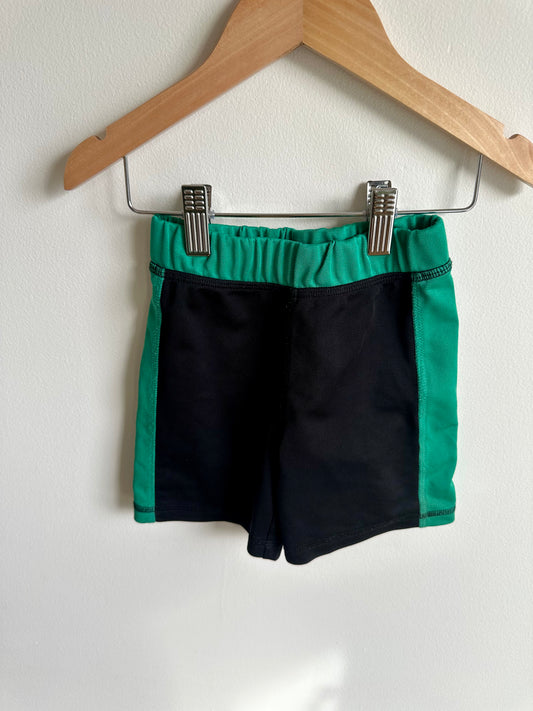 Green + Black Shorts / 2T