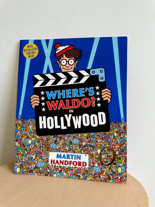 Large Where's Waldo- In Hollywood Book (No Shipping) / 5+ years