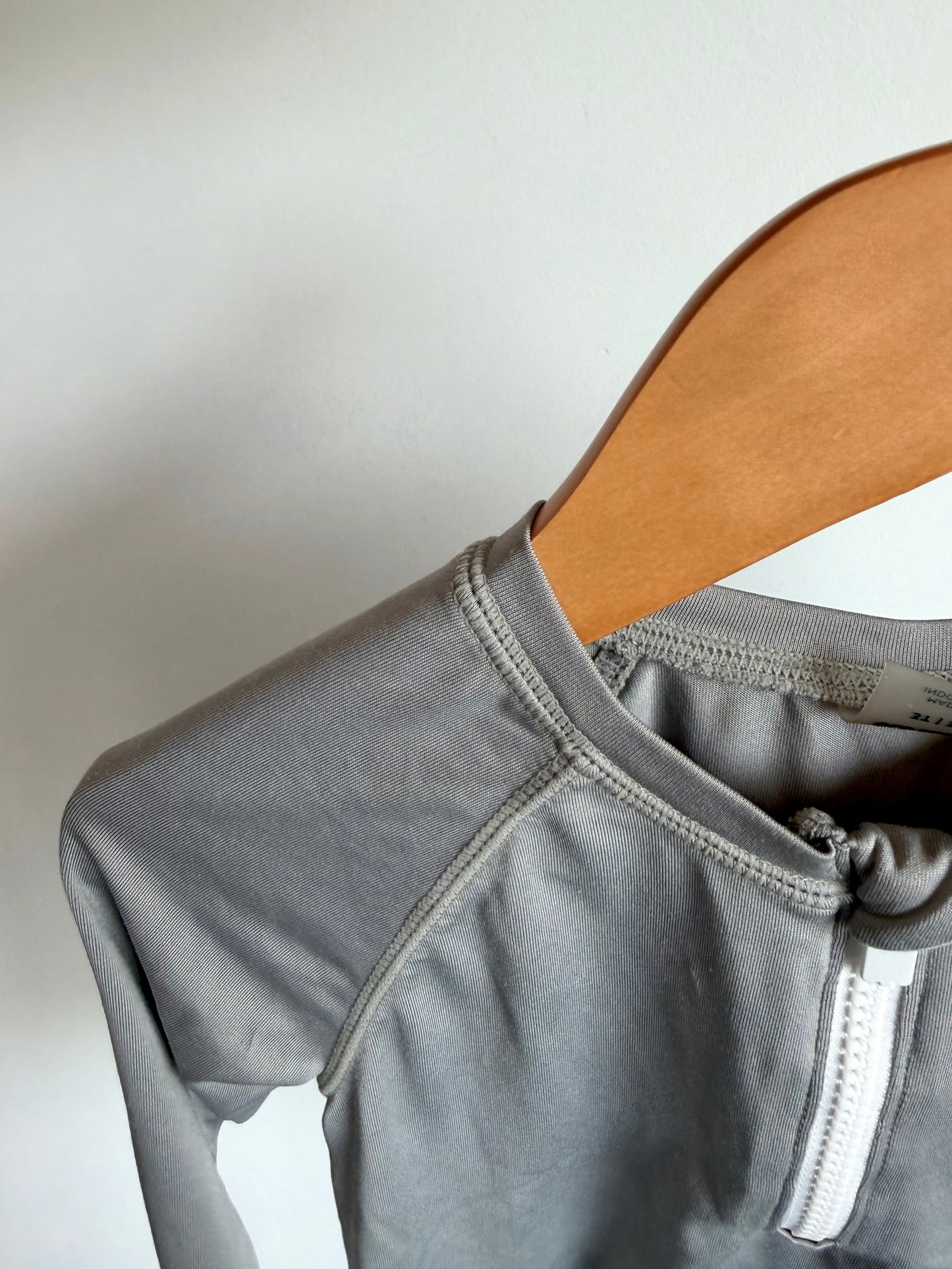 Grey Half Zip Rash Guard / 3T