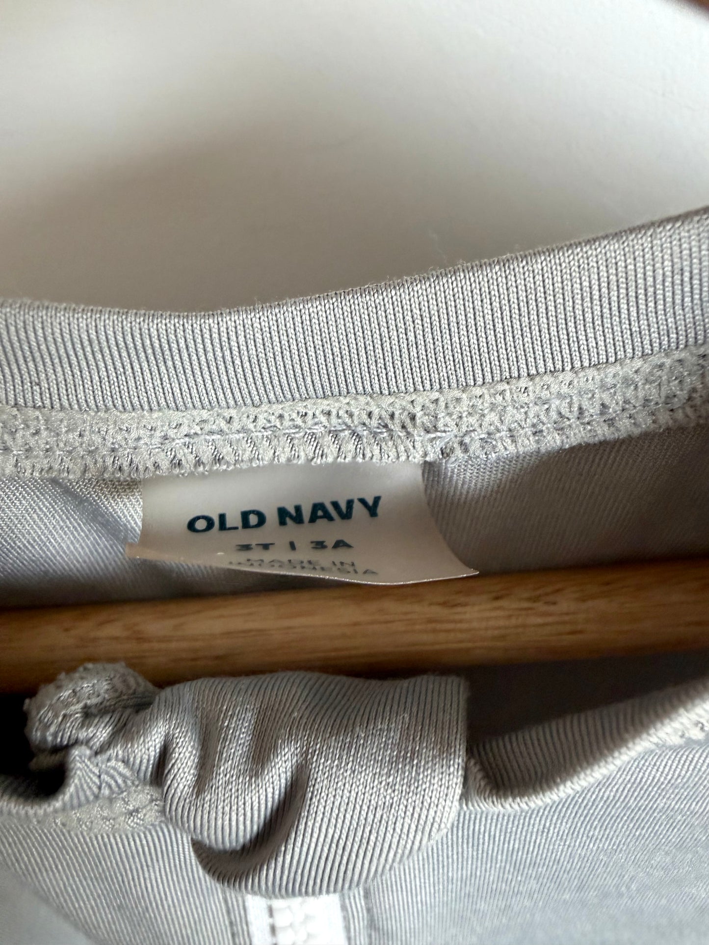 Grey Half Zip Rash Guard / 3T