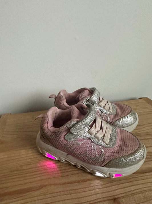 Light Up Pink Runners / Size 8 Toddler