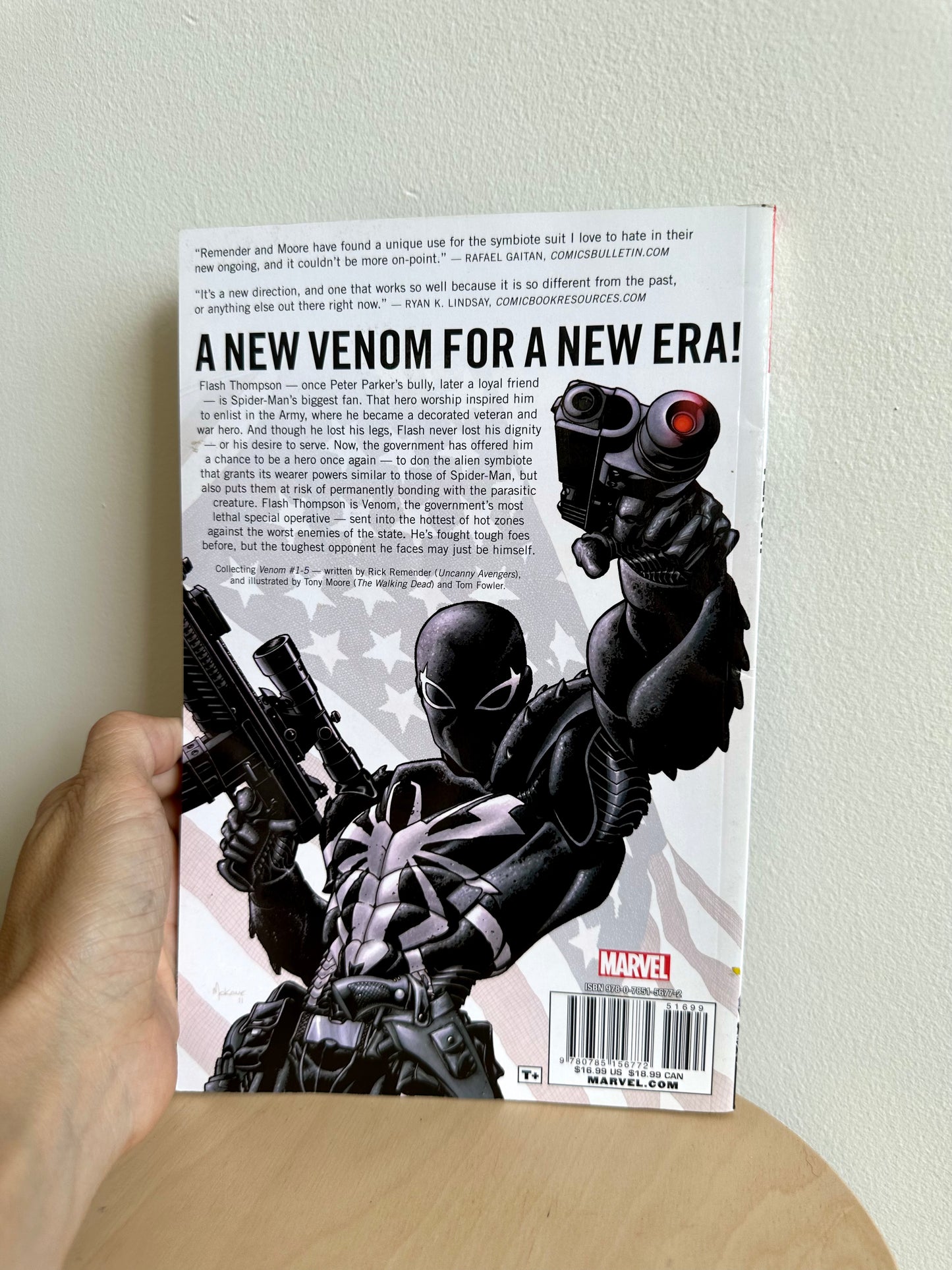 Venom Comic Book / 8+