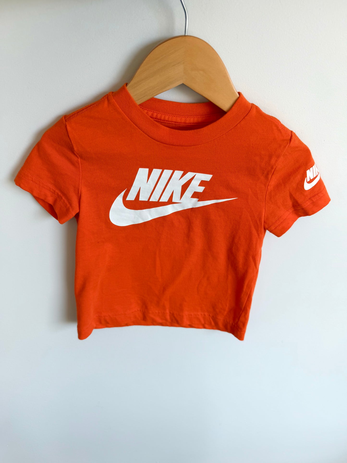 Orange Nike T-shirt / 2T