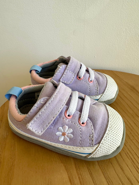 Purple Daisy Shoes / Size 4 Toddler