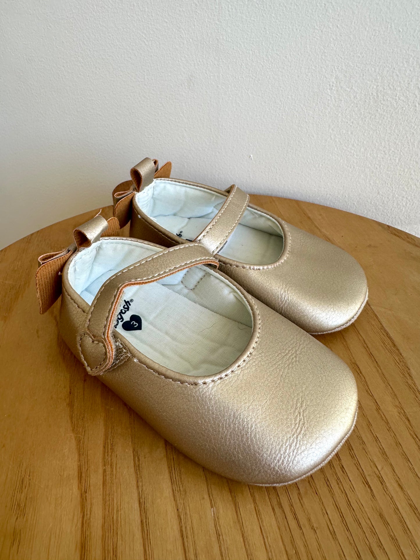 Gold Ballet Flat Shoes / Size 3 Infant