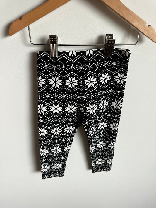 Snowflake Black and White Leggings / 18-24m