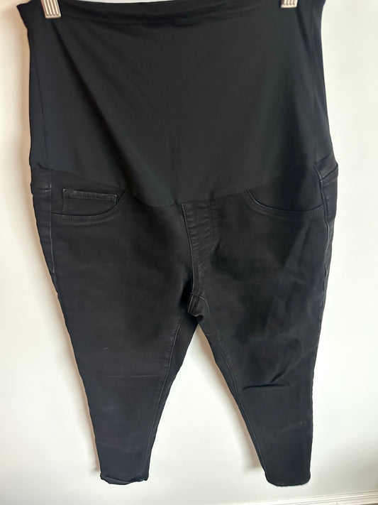 Black Maternity Jeans / Large (No Shipping)