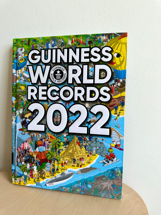 Guinness World Records 2022 Hardcover Book (No Shipping) / 5+ years