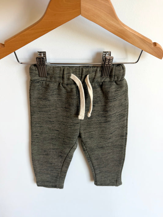 Green Speckled Pants / 6-9m