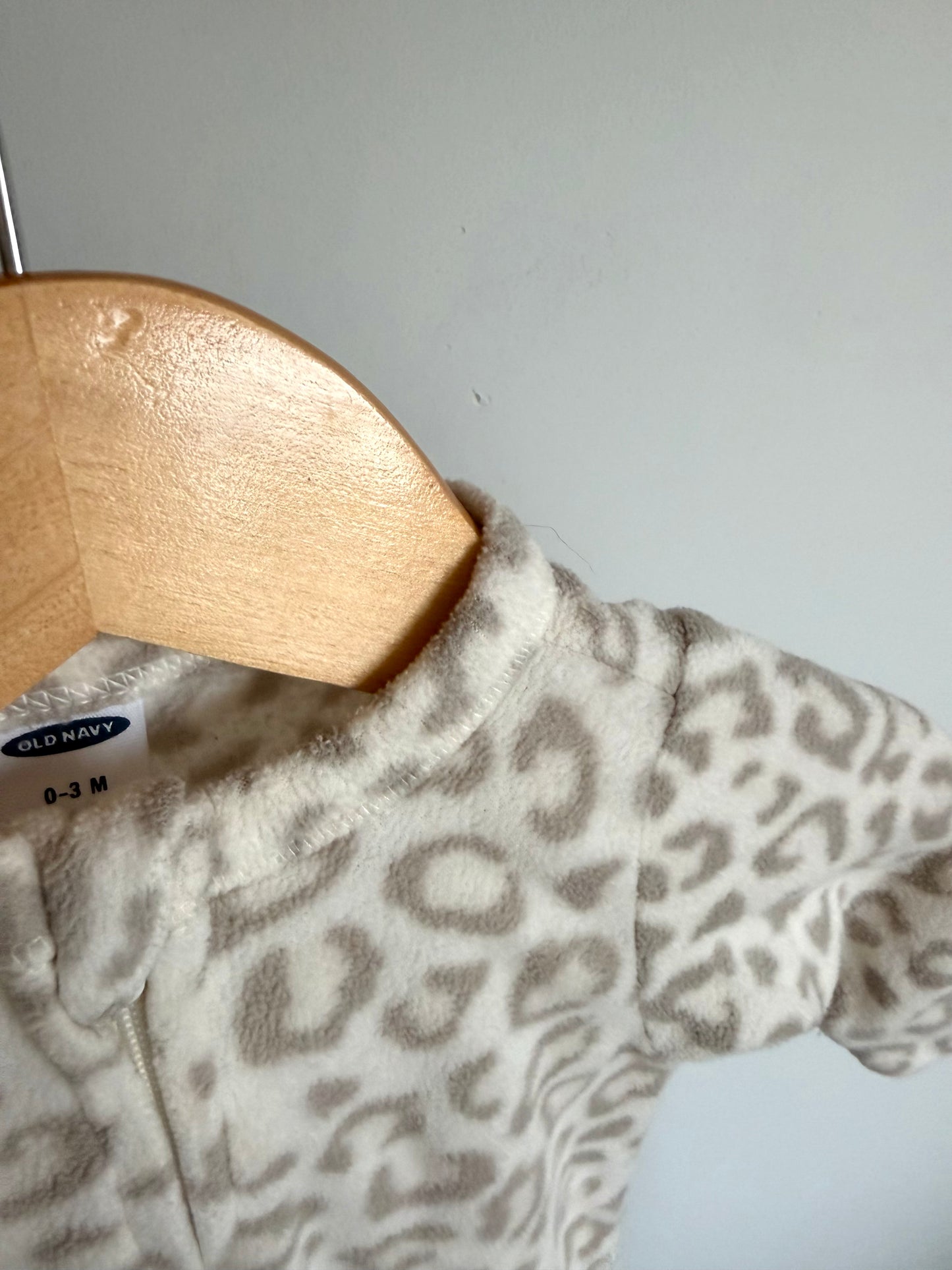 Animal Print Fleece Sleeper / 0-3m