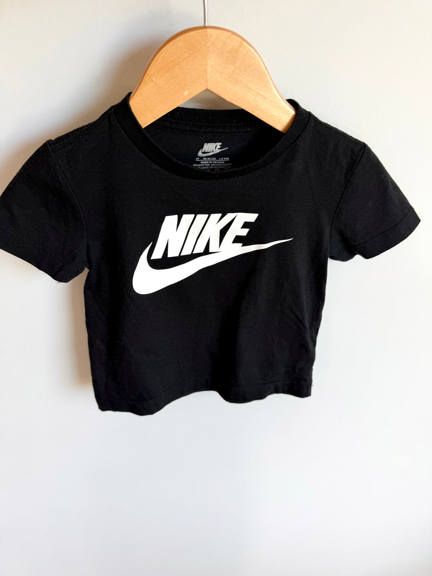 Nike Logo Black T-Shirt / 18-24m