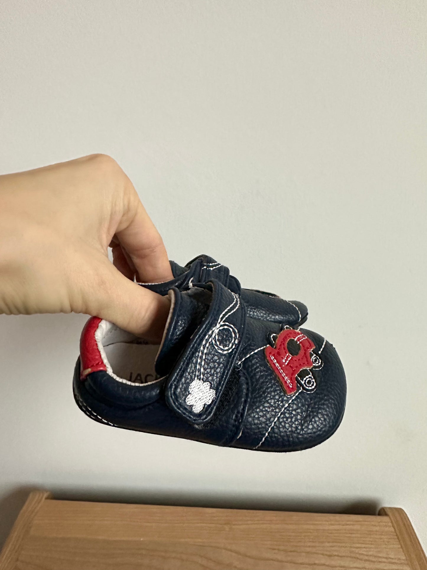 Racecar Shoes / 12-18m