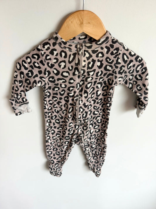 Animal Print Footed Sleeper / 3-6m