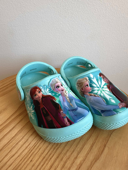 Frozen Crocs / Size 6 Toddler Footwear