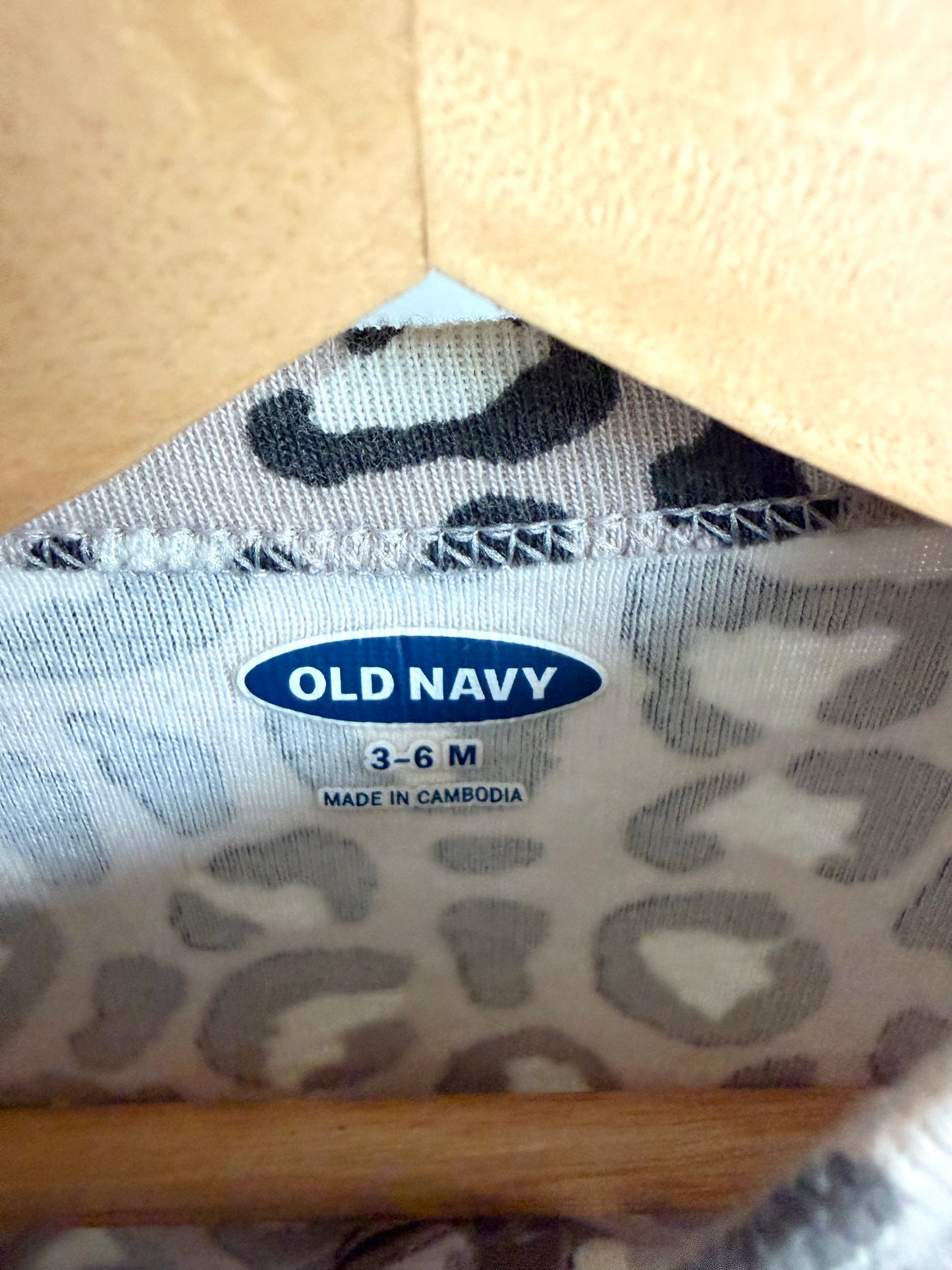 Animal Print Footed Sleeper / 3-6m