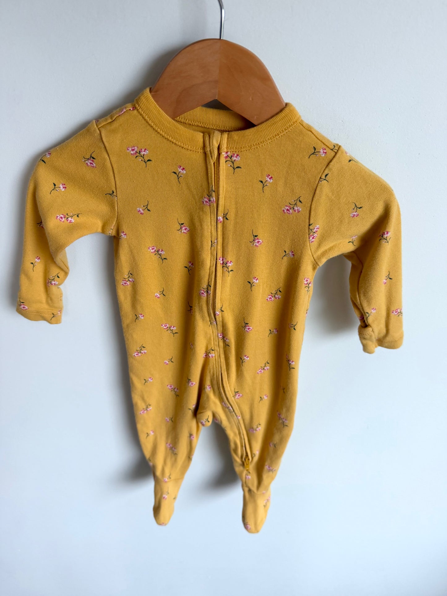 Yellow Floral Footed Sleeper / 3-6m
