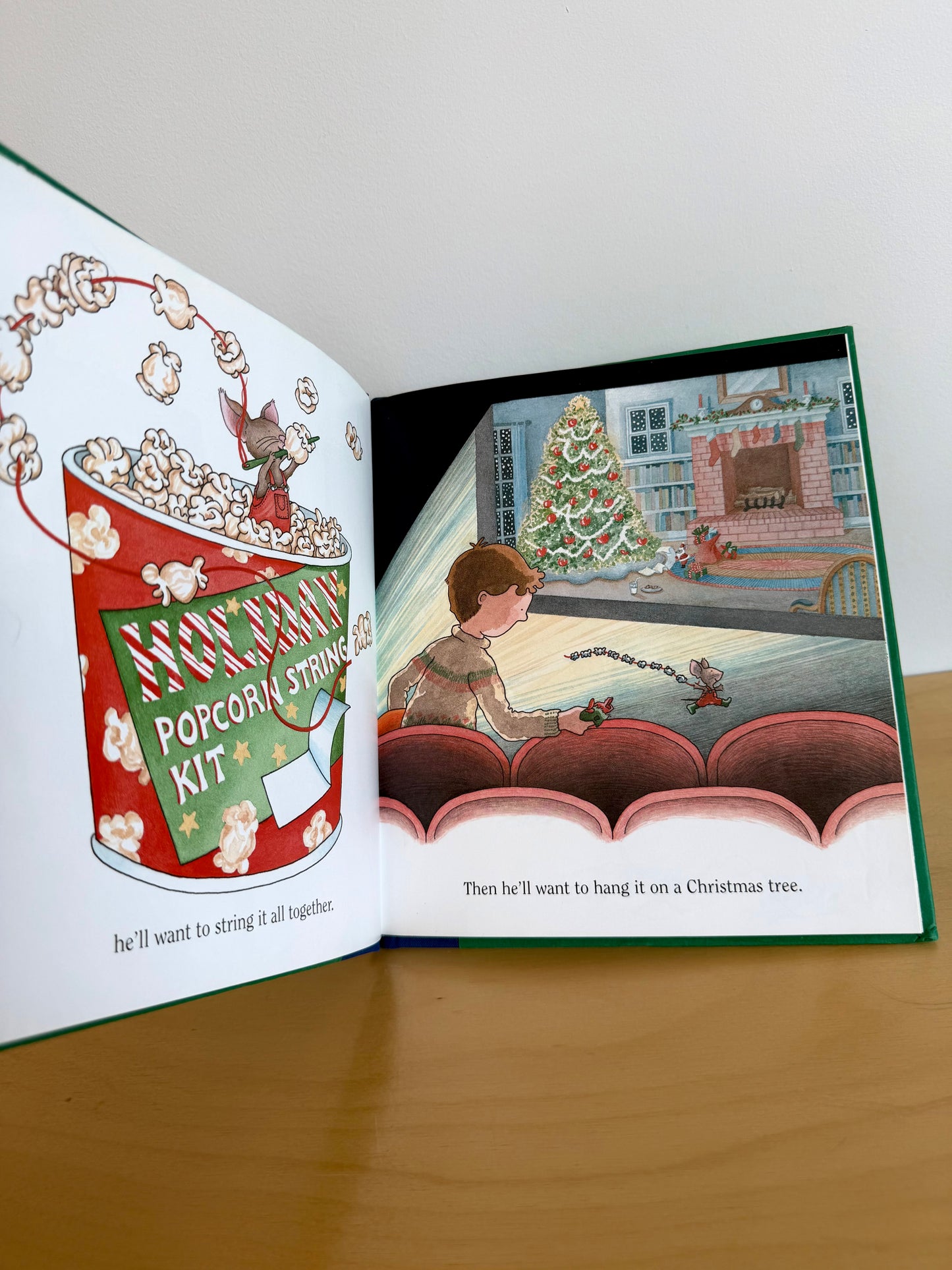 If You Take a Mouse To the Movies Book / 4-8 years