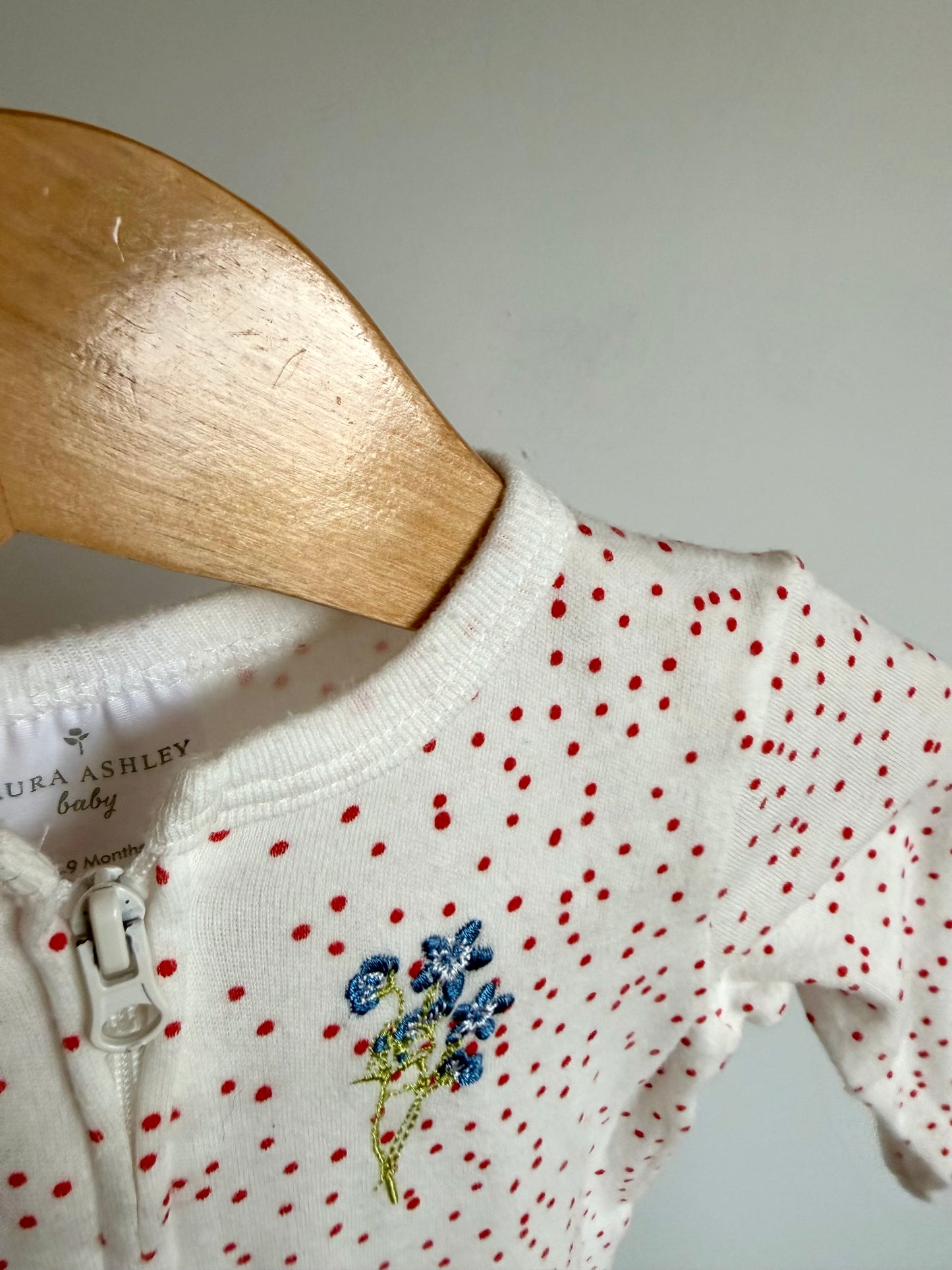 Blue Flower Embroidery Dot Sleeper / 6-9m
