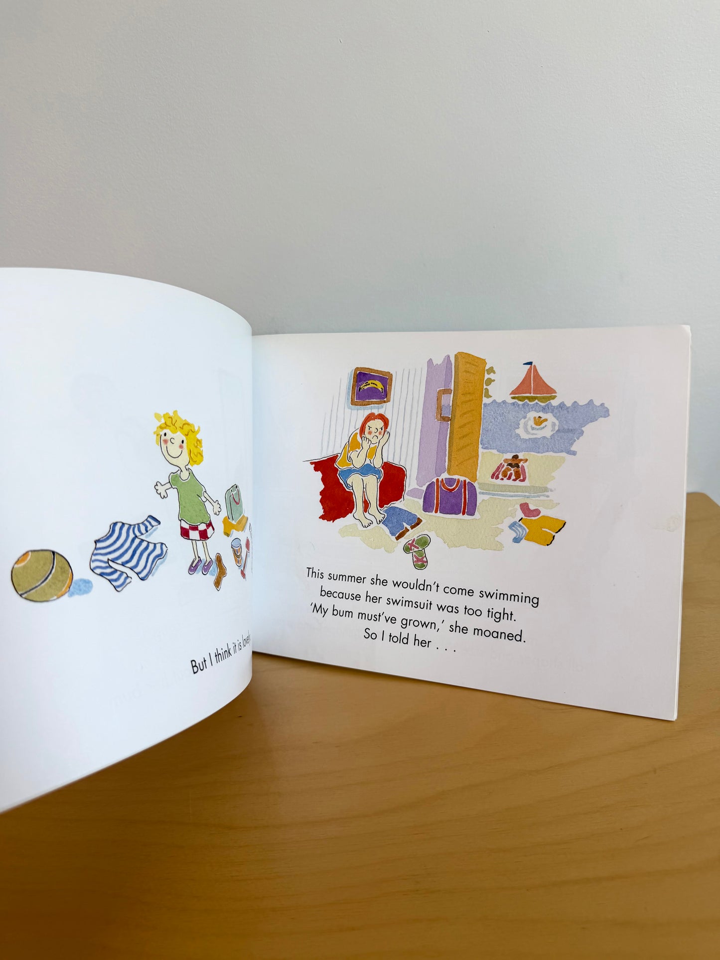 Cinderella's Bum Book / 3-6 years