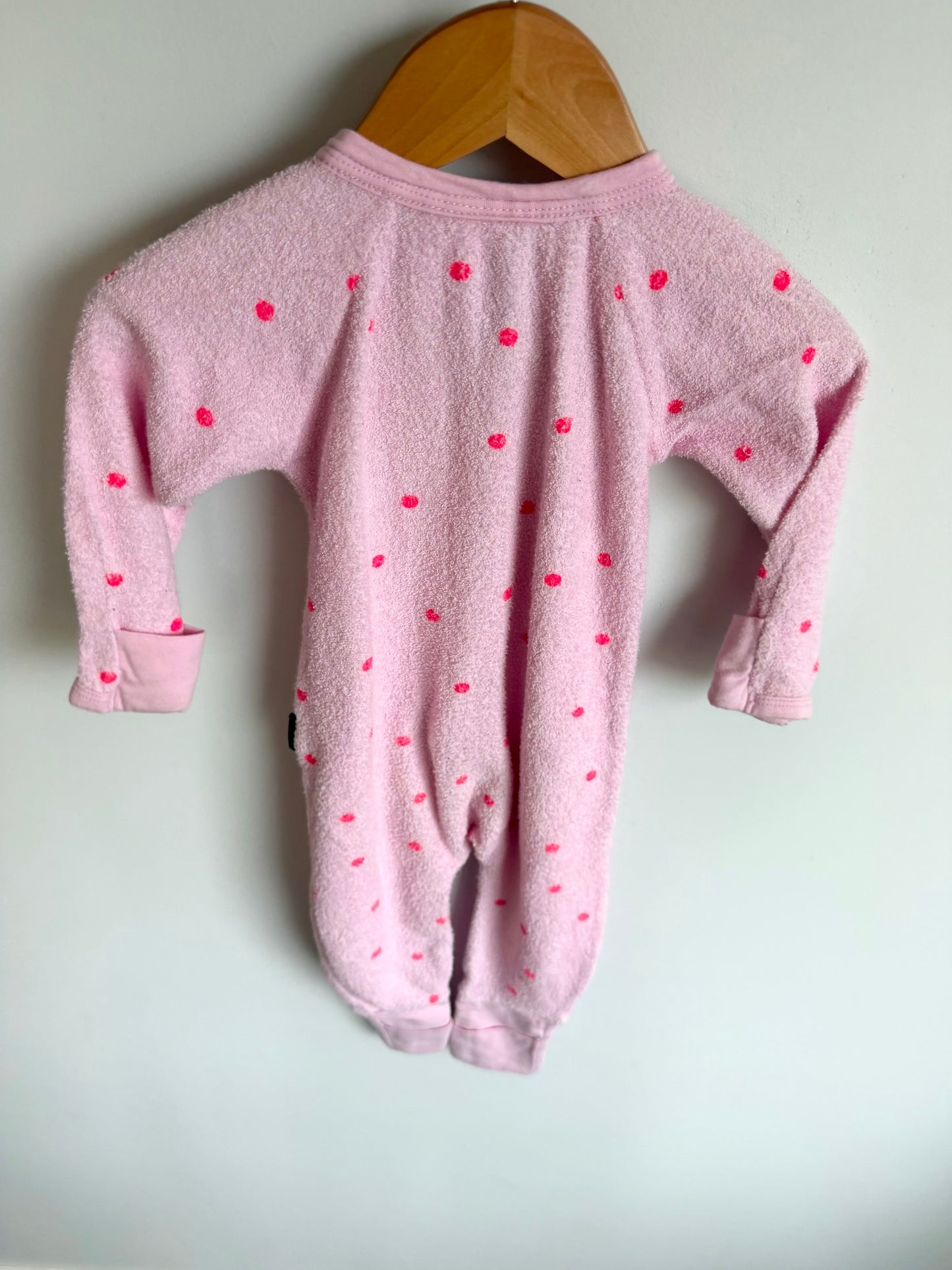 Bonds Pink Dotted Sleeper (PLAY) / 6-12m