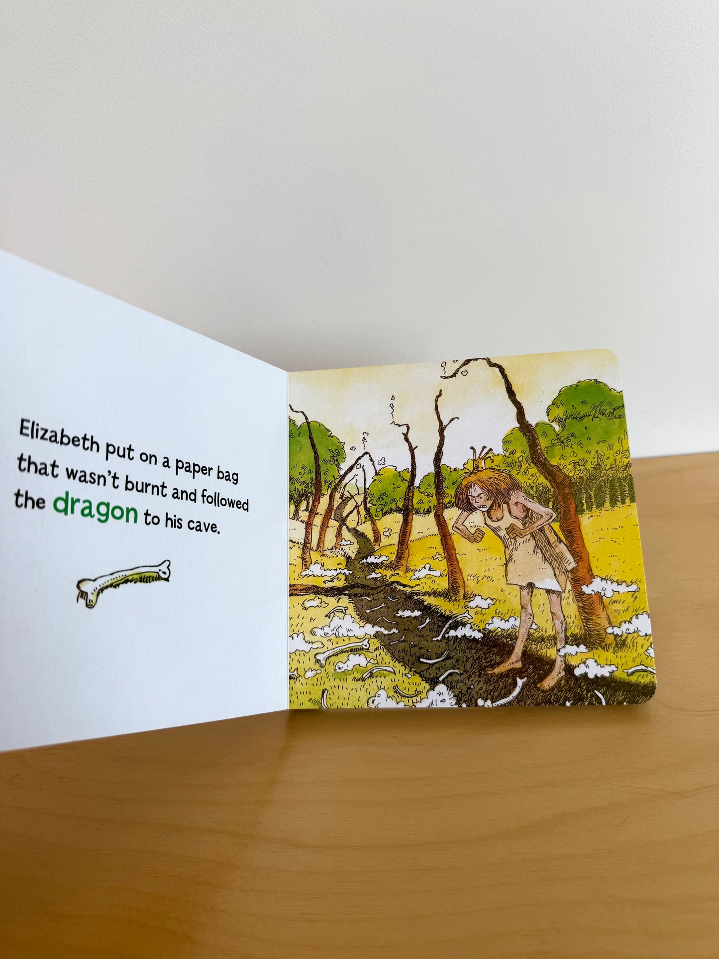 The Paper Bag Princess Book / 2-5 years