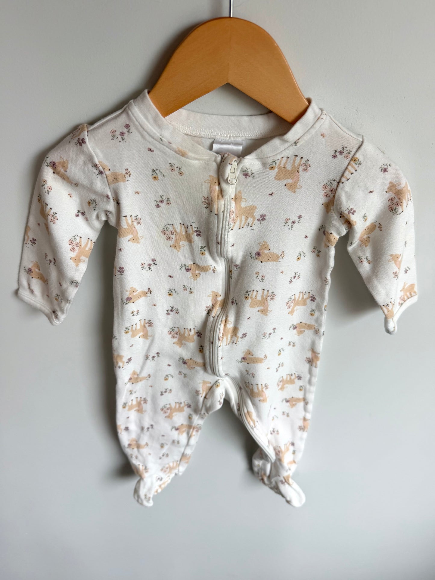White Fawn Footed Sleeper / 6-12m