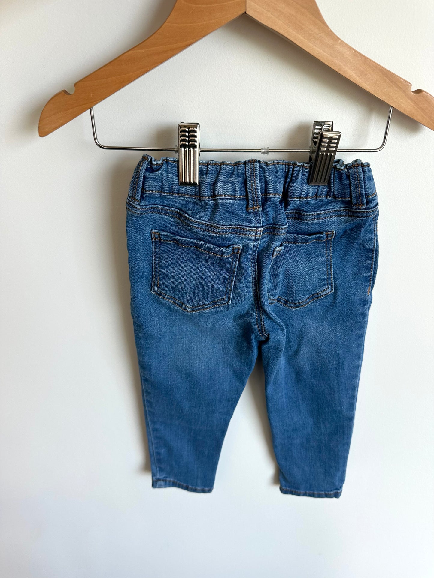Jeans with Flower Embroidery / 24m