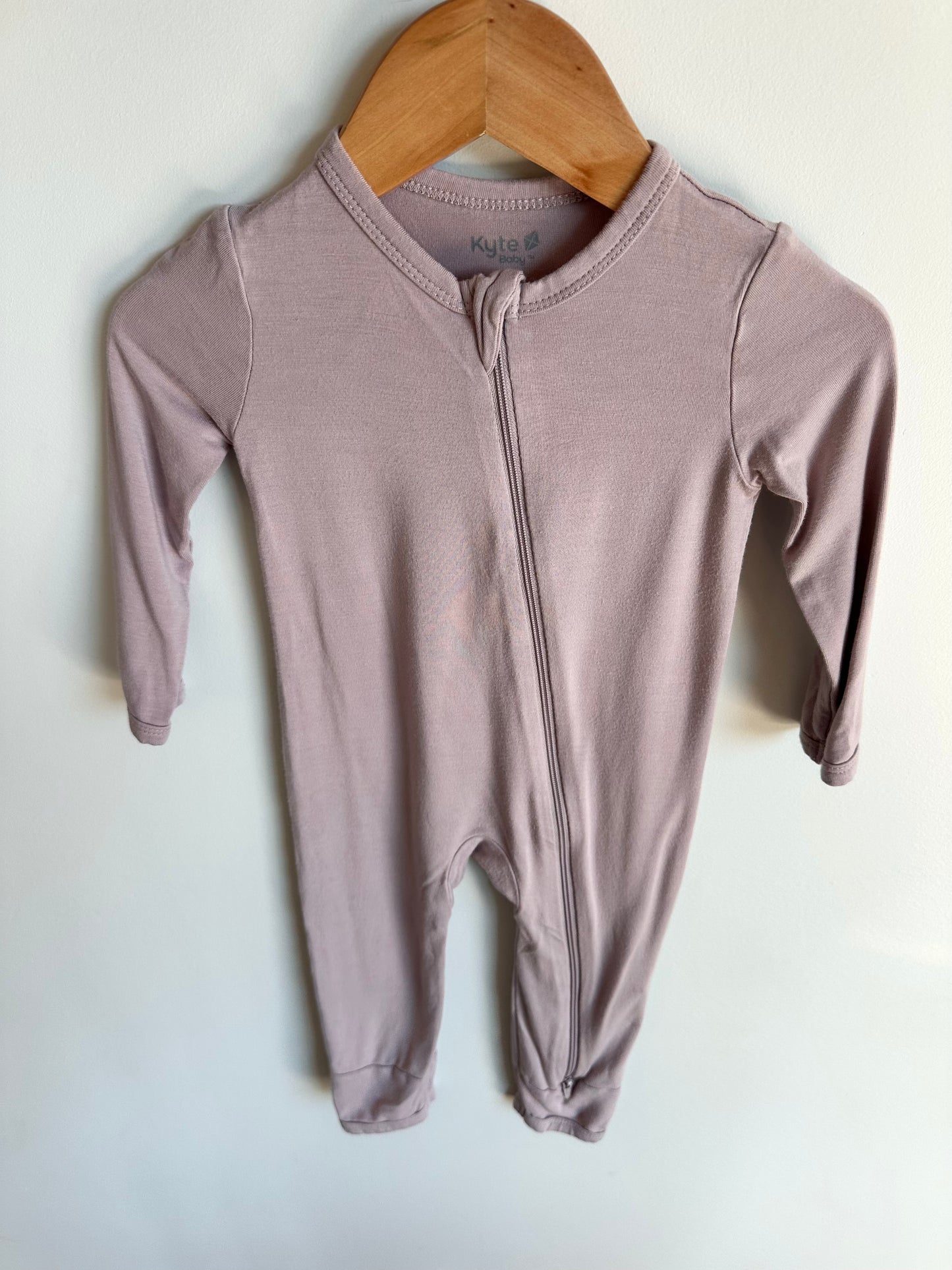 Kyte Periwinkle Jumpsuit or Sleeper / 12-18m