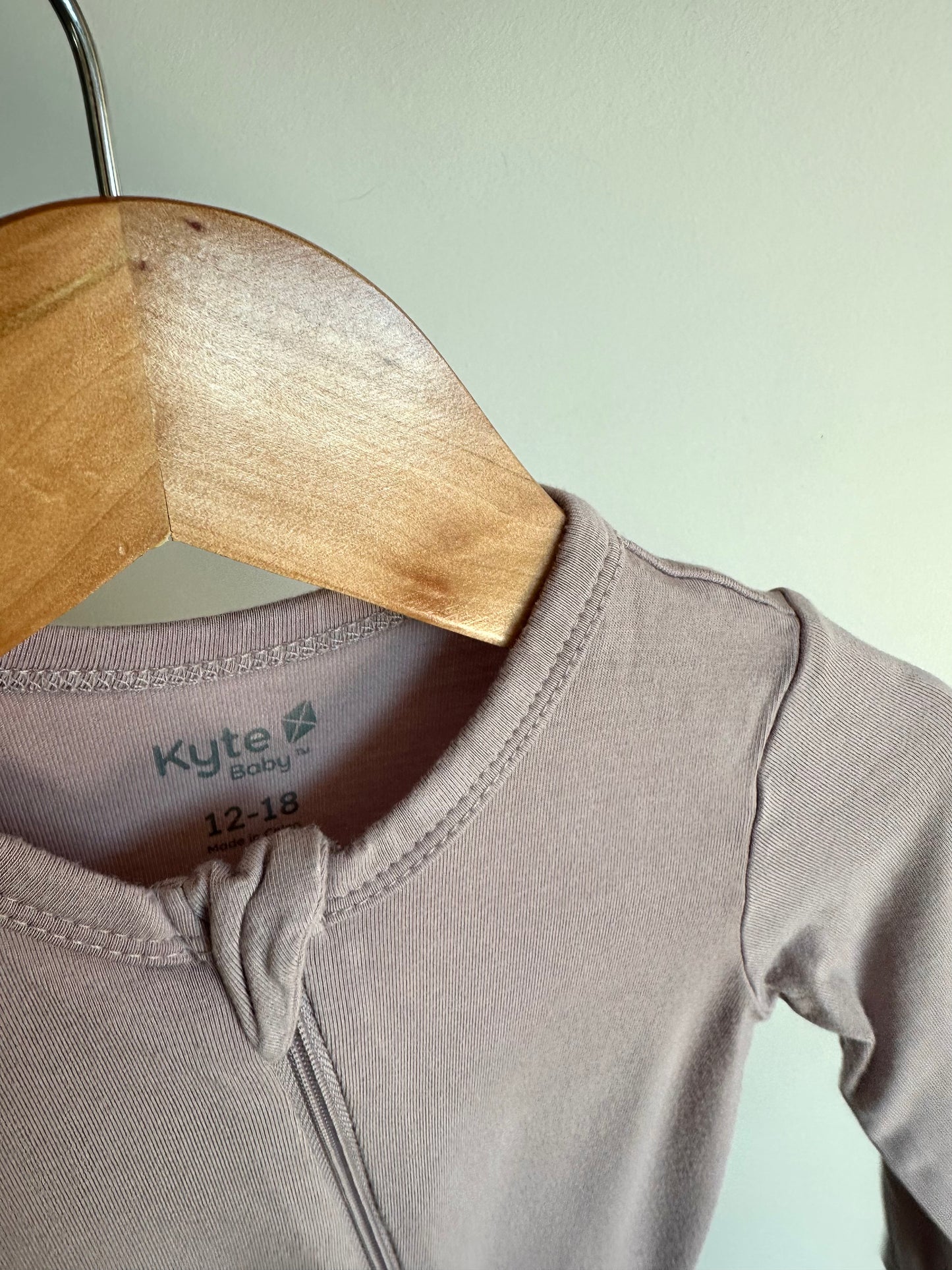 Kyte Periwinkle Jumpsuit or Sleeper / 12-18m