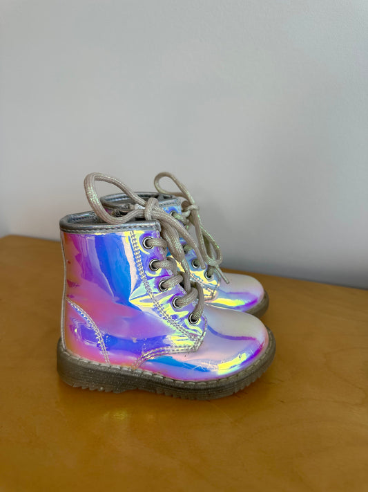 Iridescence Boots / Size 6 Toddler