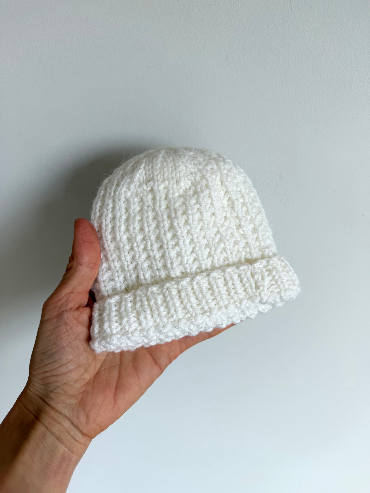 White Knit Toque / 0-3m