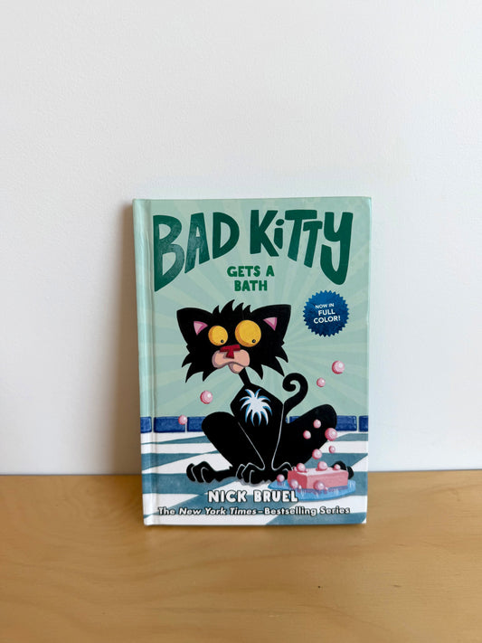 Bad Kitty Gets a Bath Book / 7-10 years (No Shipping)