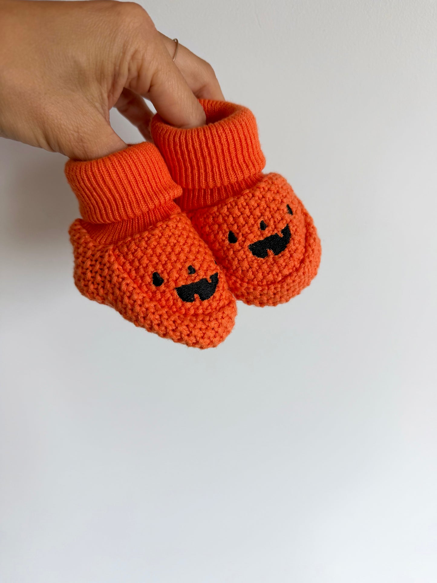 Orange Pumpkin Slippers / 0-3m?