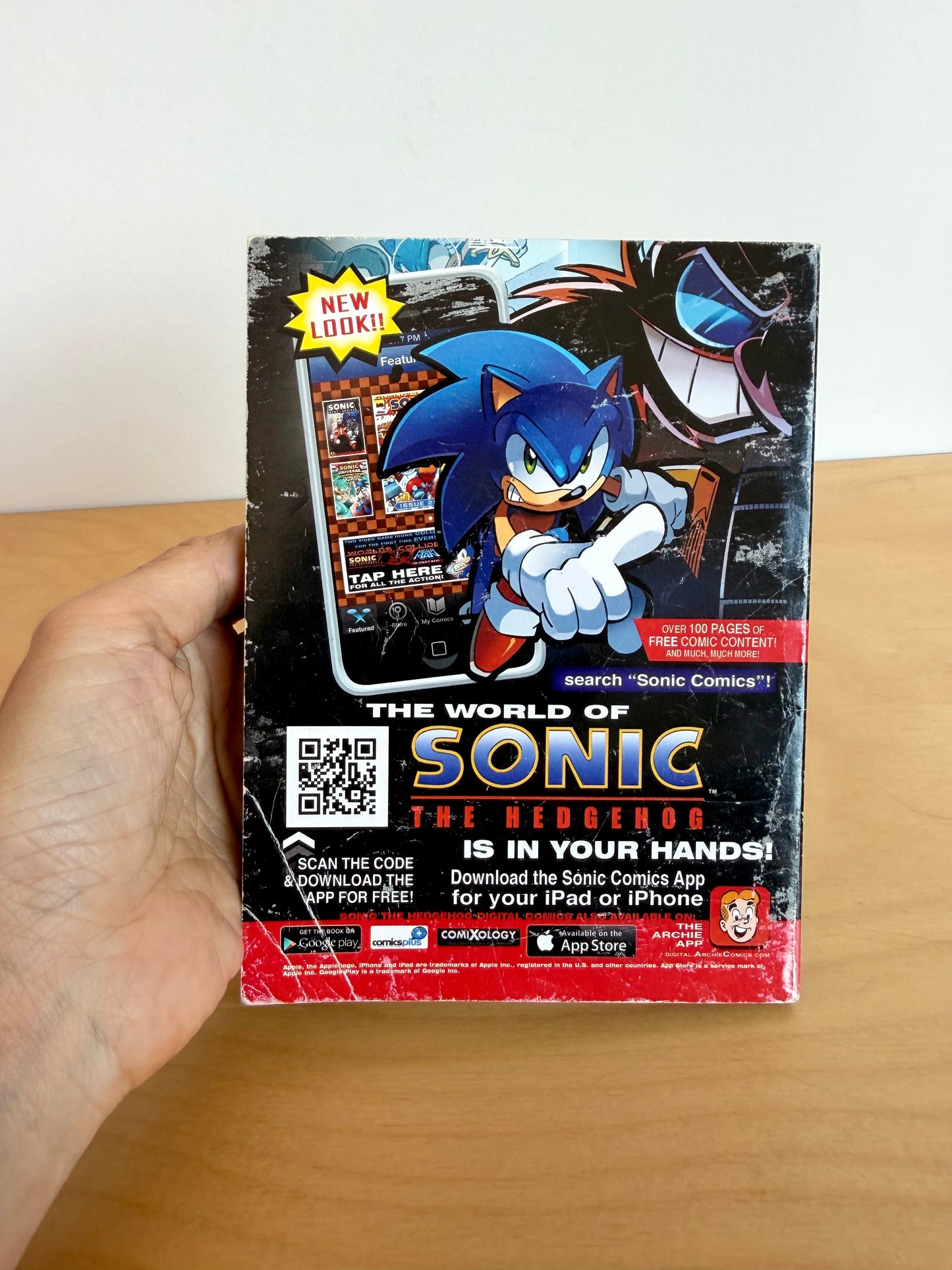 Sonic Super Digest Comic Book / 8-12 years