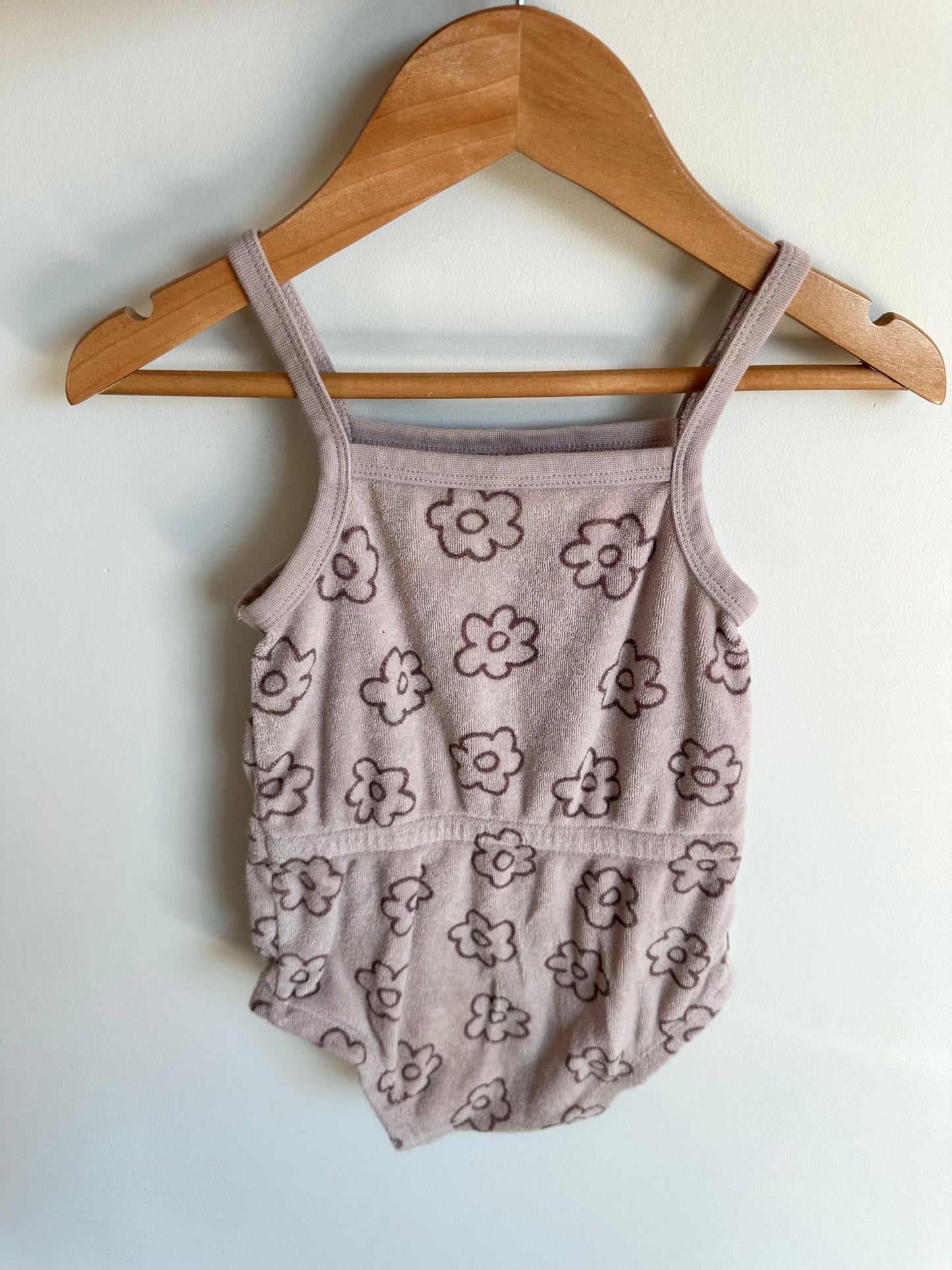 Quincy Mae Terri Daisy Romper (PLAY) / 2T