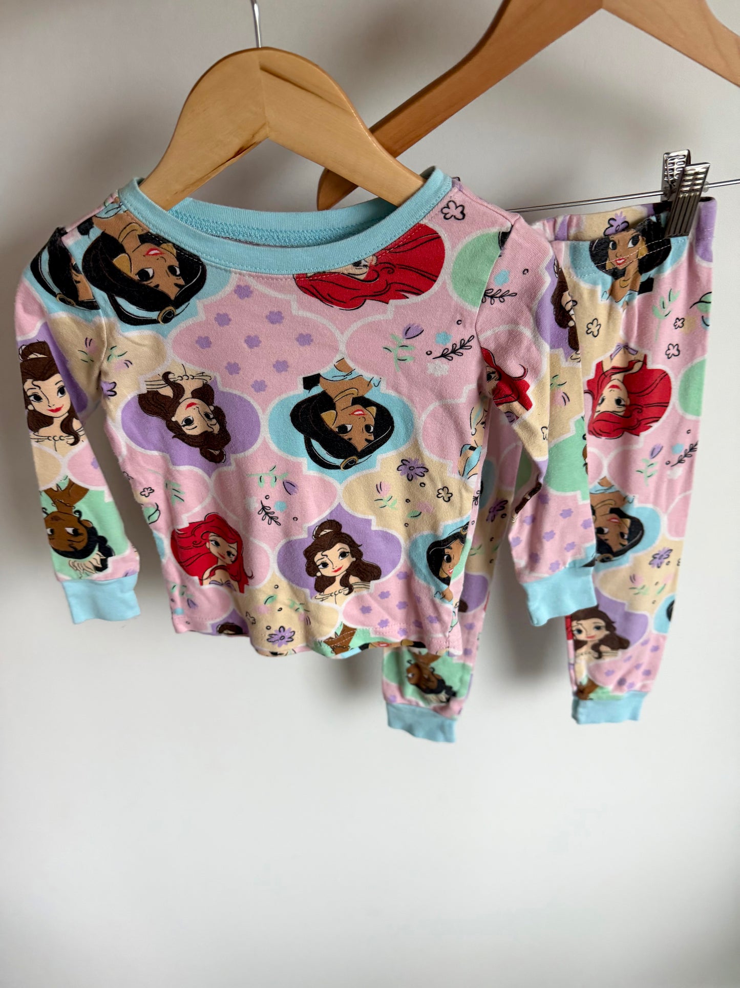 Disney Princess PJ Set (PLAY) / 2T