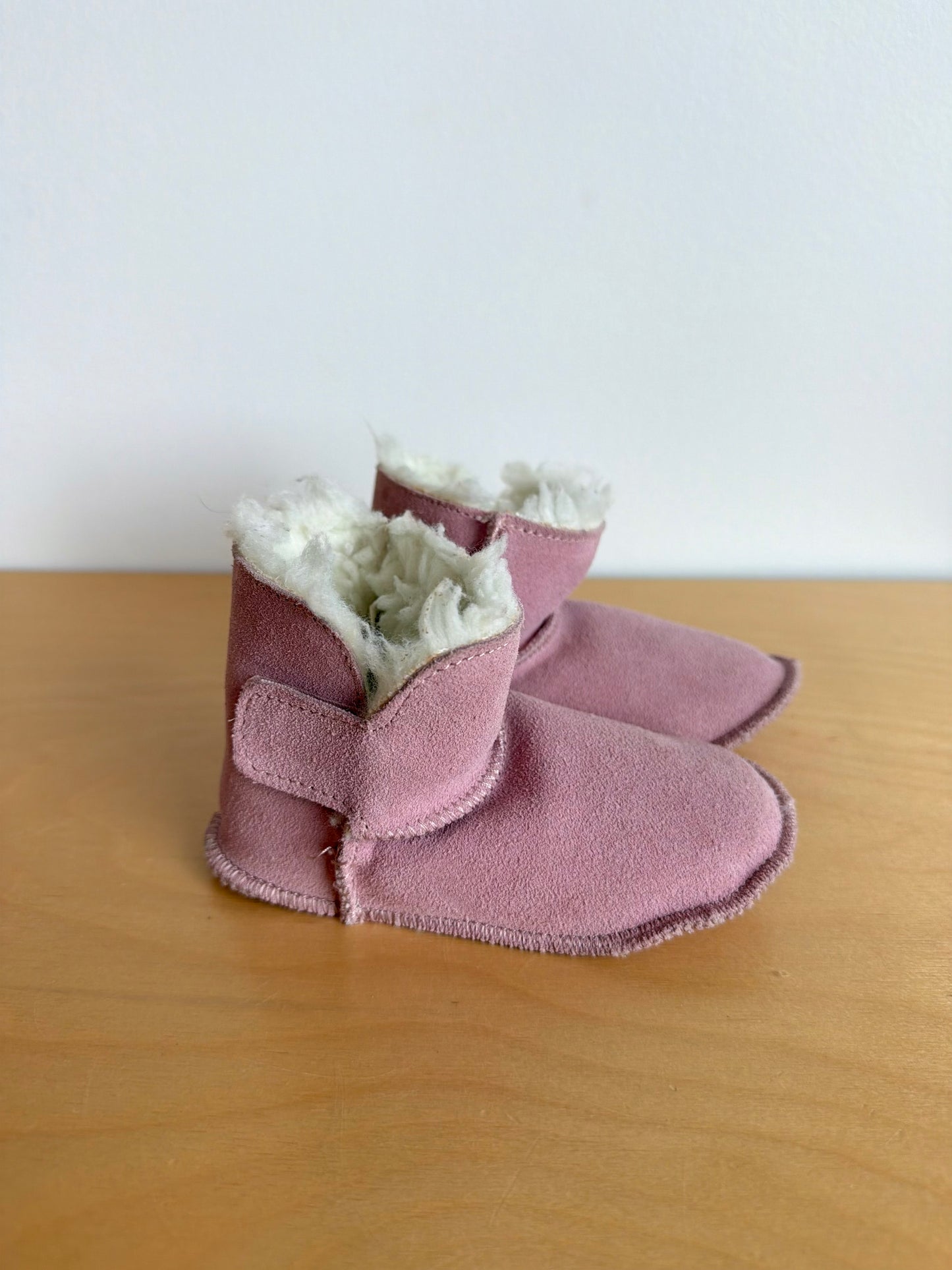 Pink Shearling Soft Sole Boots / Size 5-6 Toddler