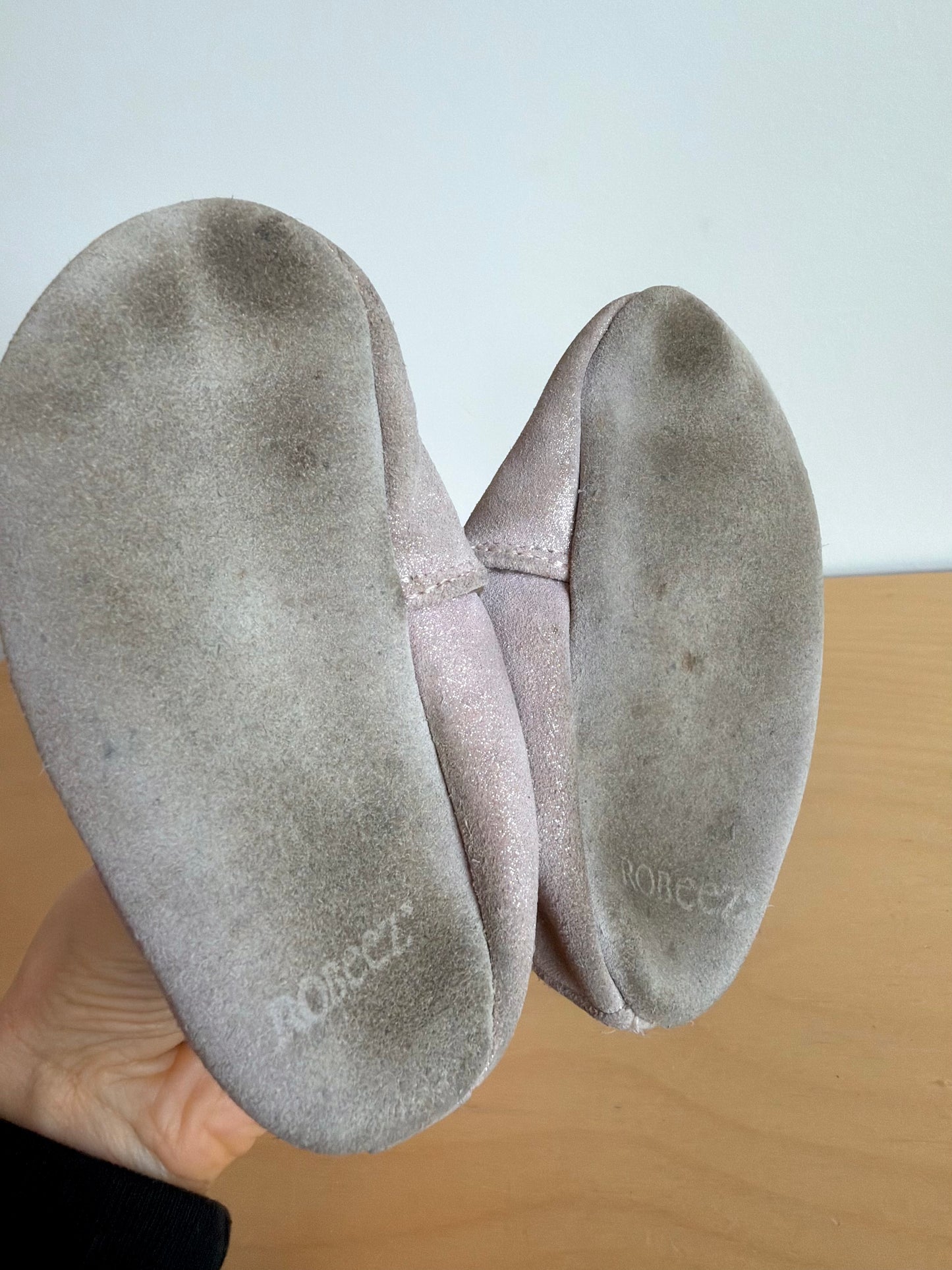 Robeez Pink Shiny Soft Sole Shoes / 12-18m
