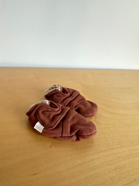 Jax + Lennon Cedar Baby Booties / 0-3m