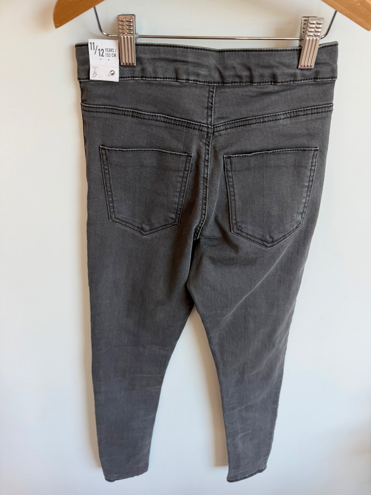 Zara Grey Skinny Jeans (With tags) / 11-12 years