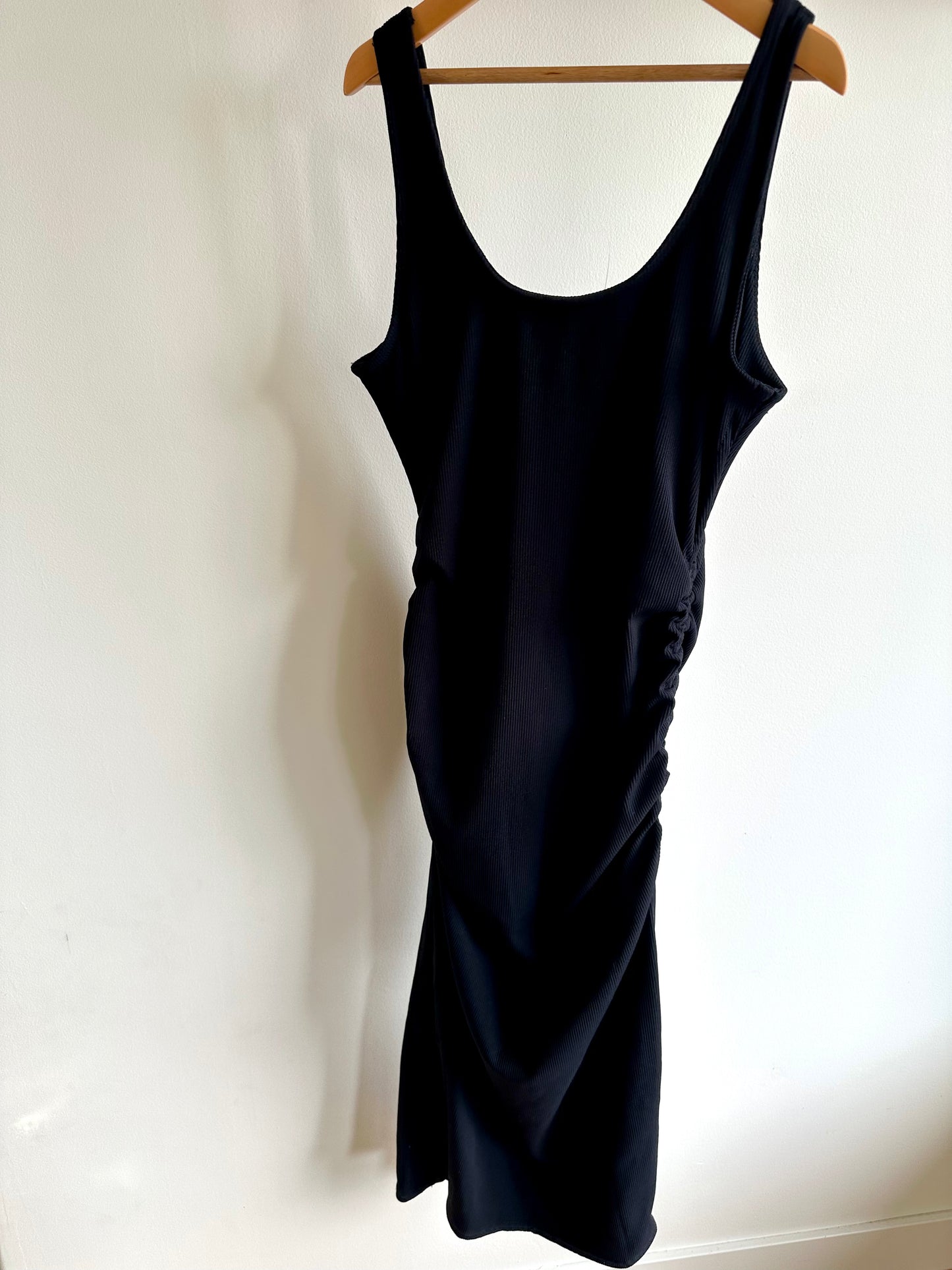 Thyme Black Ribbed Maternity Dress / XS