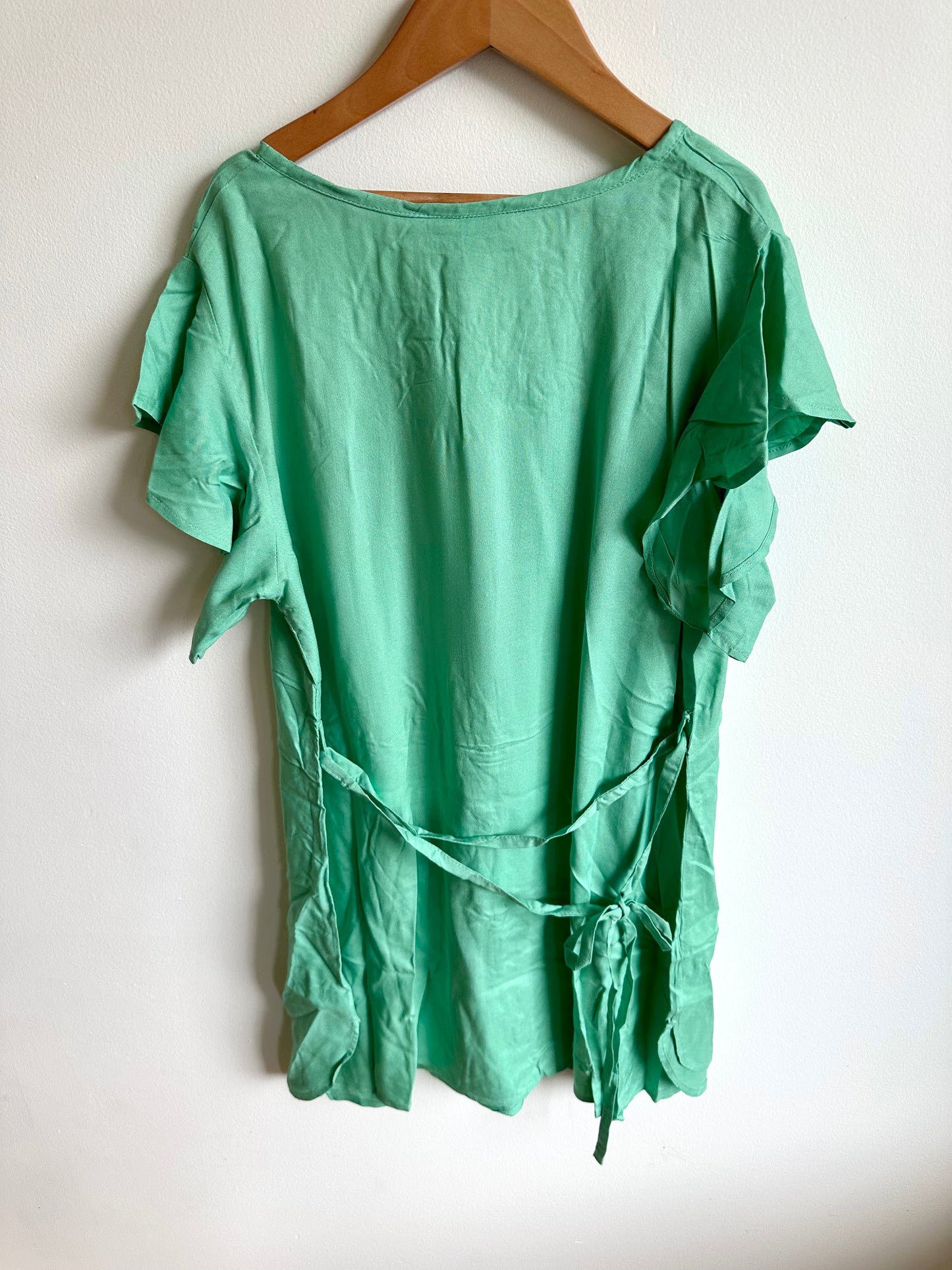 Rayon Ruffle Sleeve Maternity Tunic (Tags On) / Small