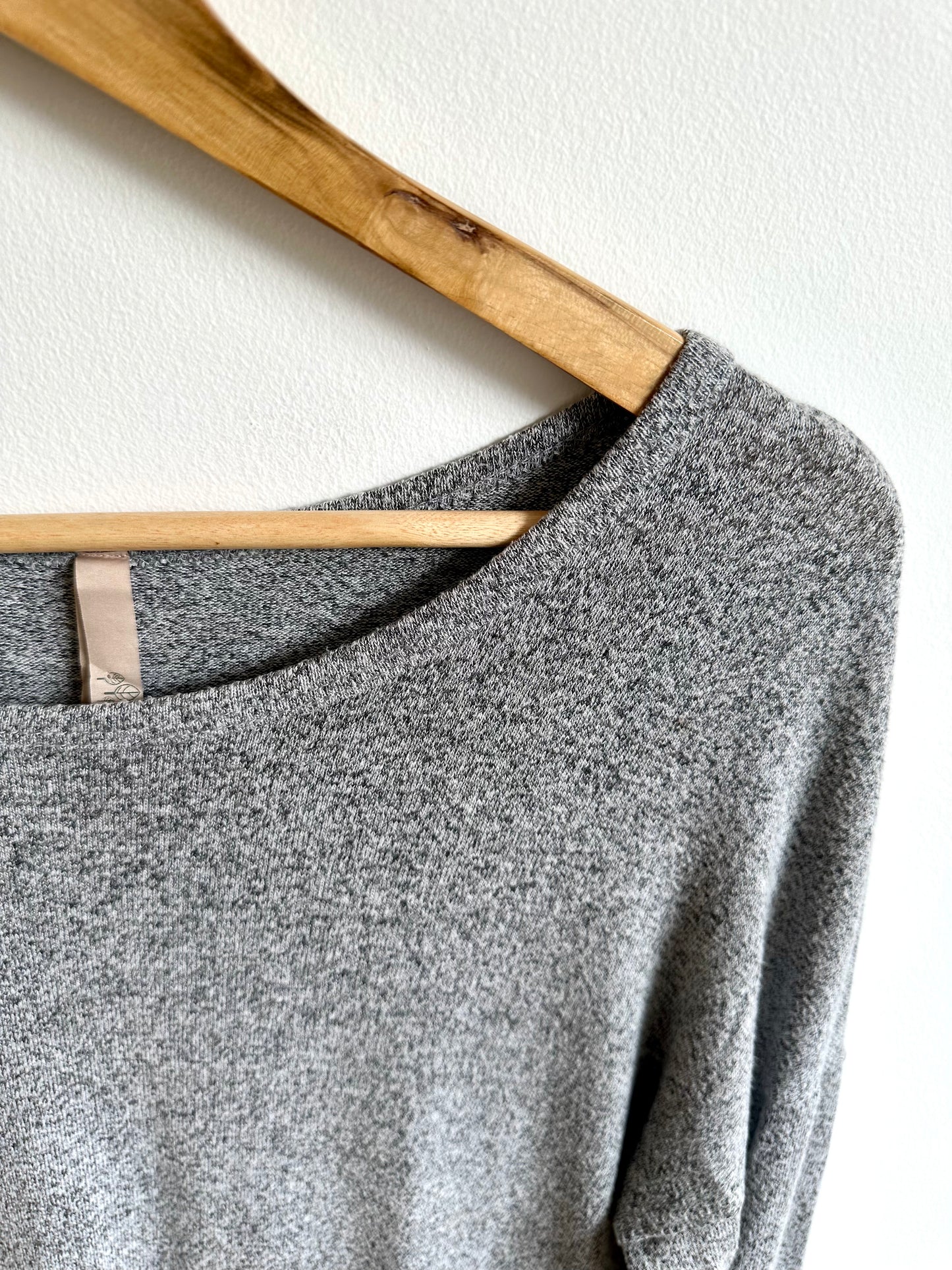 Grey Long Sleeve / Small