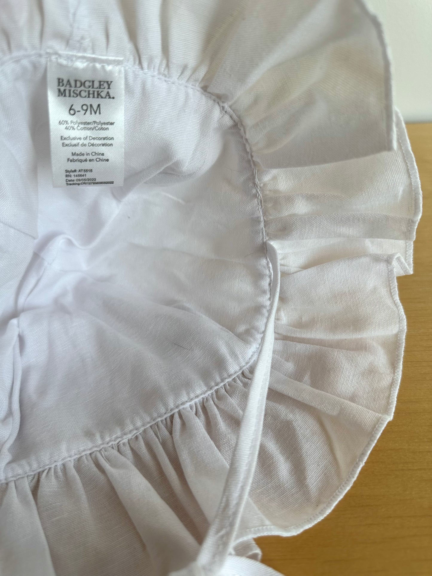 White Sun Hat with Chin Strap / 6-9m