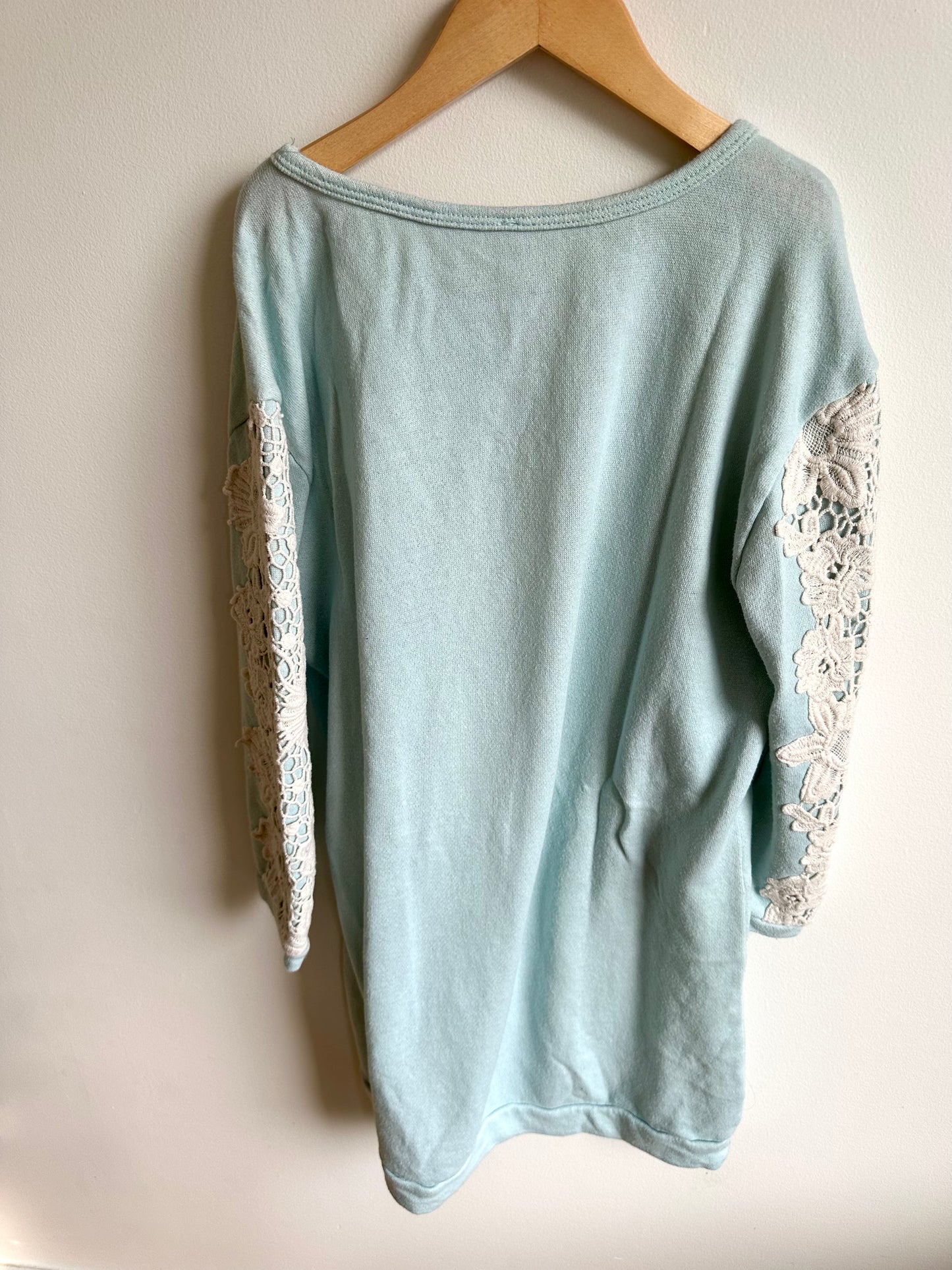 Maternity Lace Long Sleeve / Small